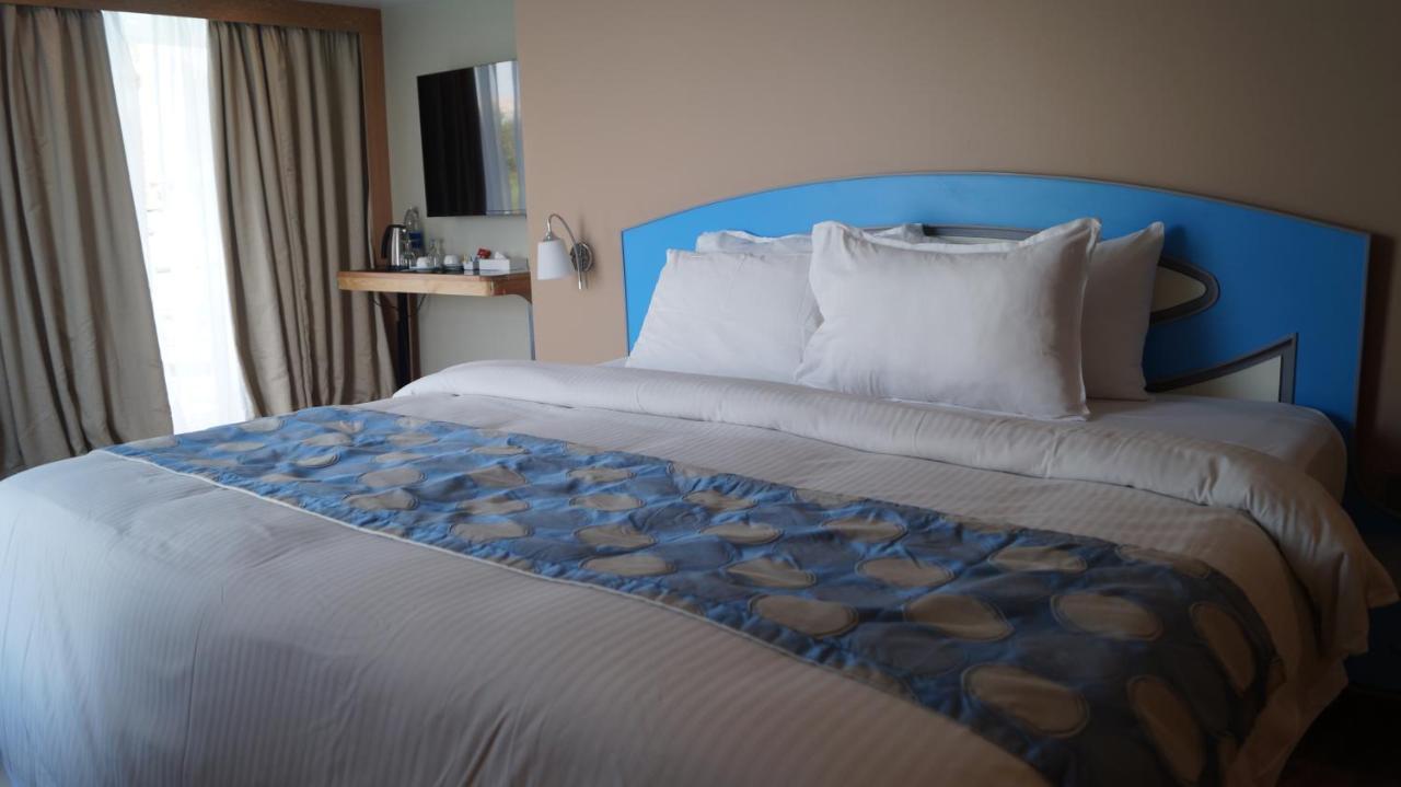 C Hotel Manáma Kültér fotó